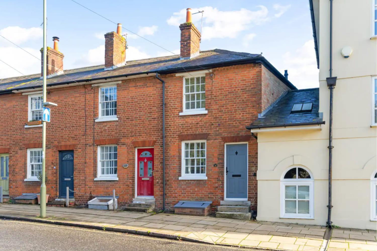 2 Bedrooms Stunning Westgate Cottage Retreat, Central Winchester, Free On-Street Parking Permit, With Garden Close To Cathedral - Sleeps 6, Pets Are Welcome, Summer Special Offer! - By Blue Puffin Stays Exterior foto