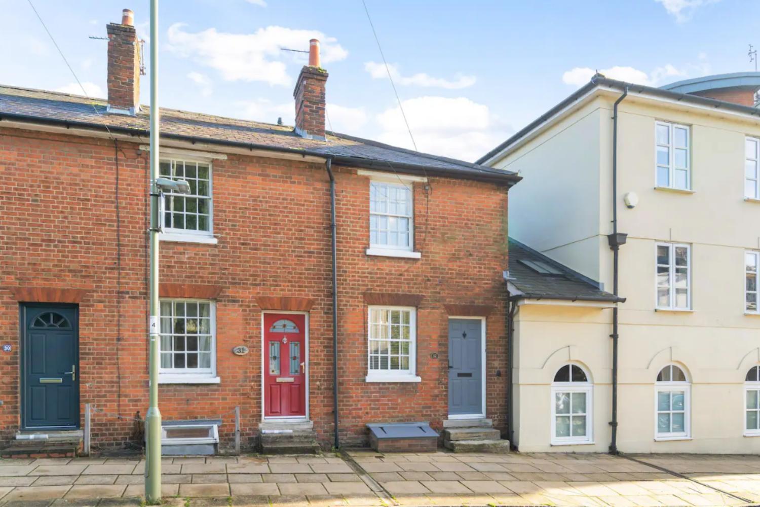 2 Bedrooms Stunning Westgate Cottage Retreat, Central Winchester, Free On-Street Parking Permit, With Garden Close To Cathedral - Sleeps 6, Pets Are Welcome, Summer Special Offer! - By Blue Puffin Stays Exterior foto